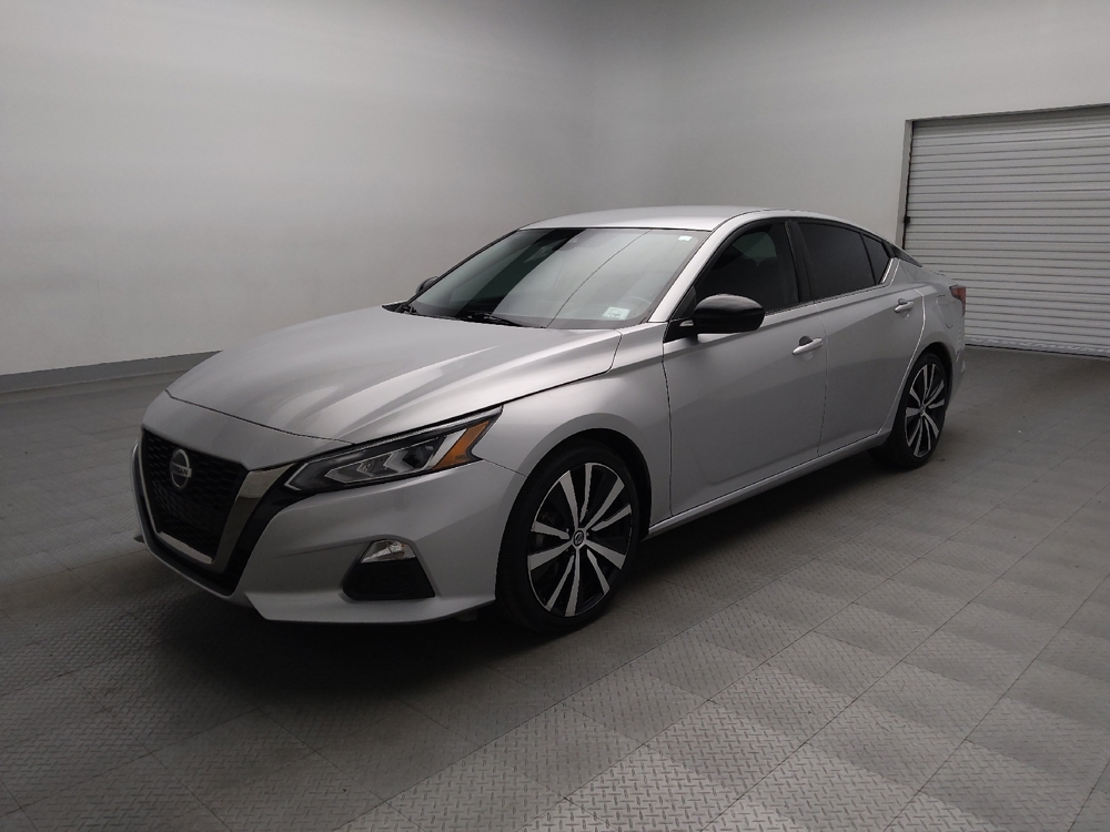 2022 Nissan Altima SR