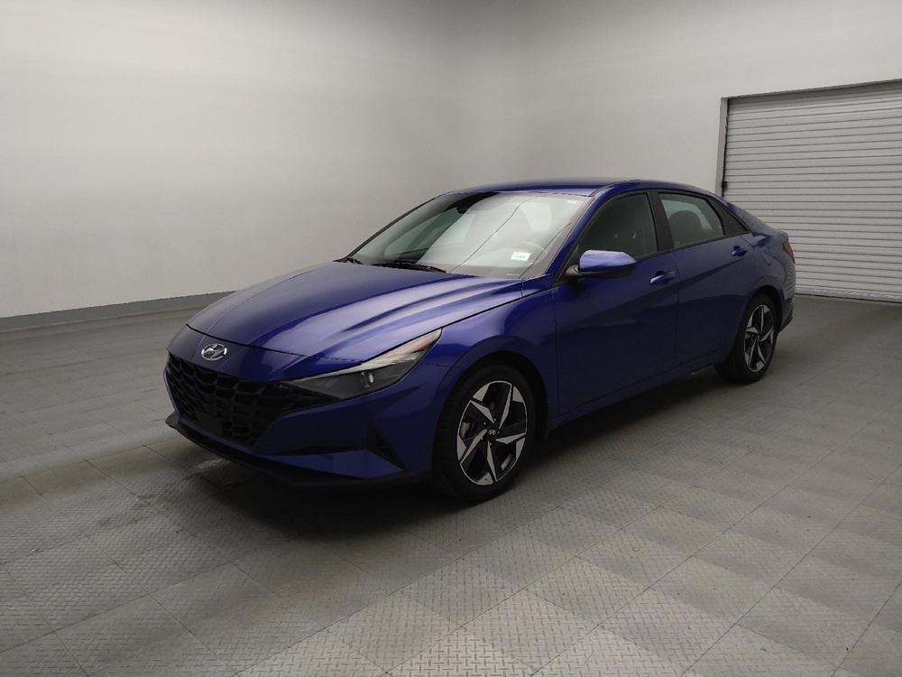 2023 Hyundai Elantra SEL's photo