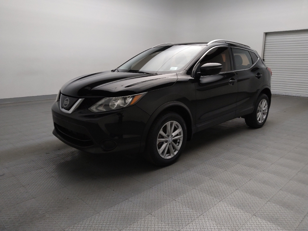 2018 Nissan Rogue Sport SV's photo