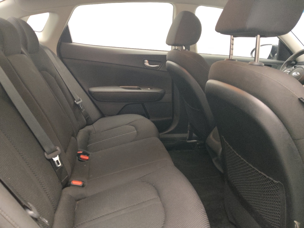 2020 Kia Optima LX - Photo 15