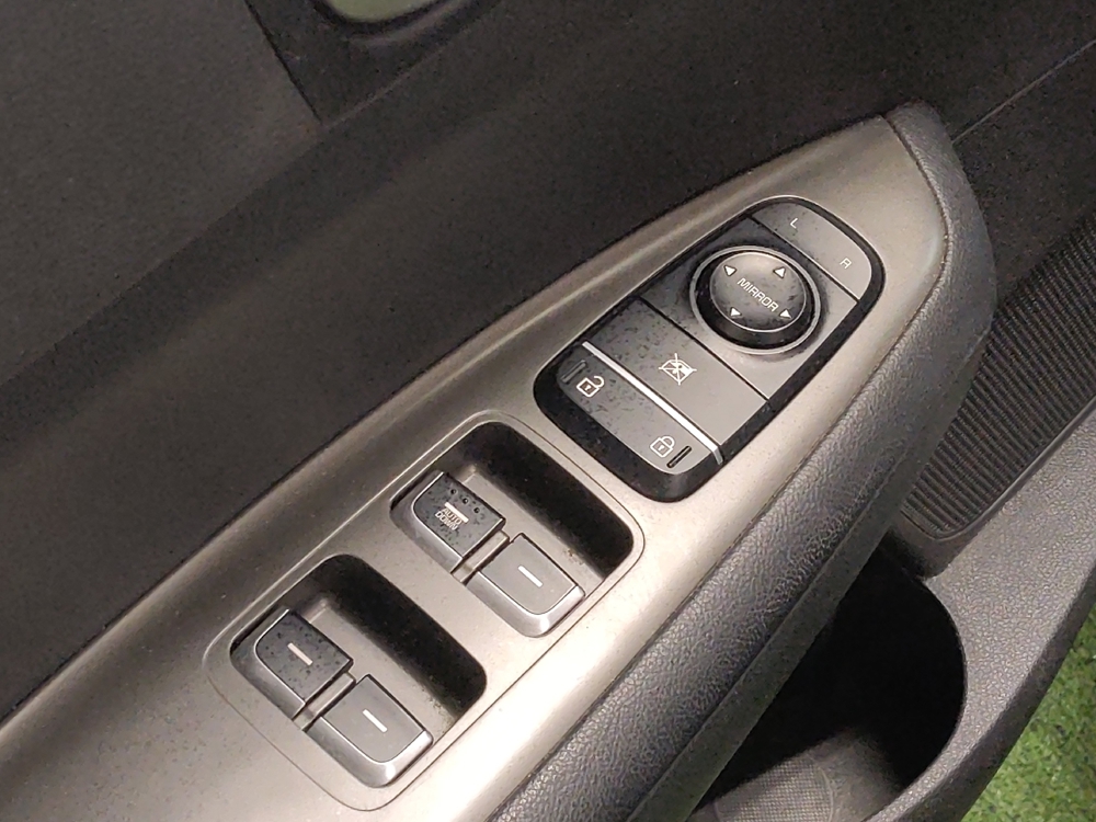 2020 Kia Optima LX - Photo 21