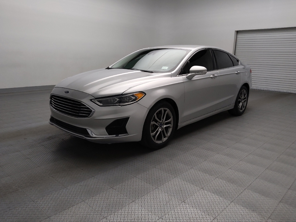 2019 Ford Fusion SEL's photo