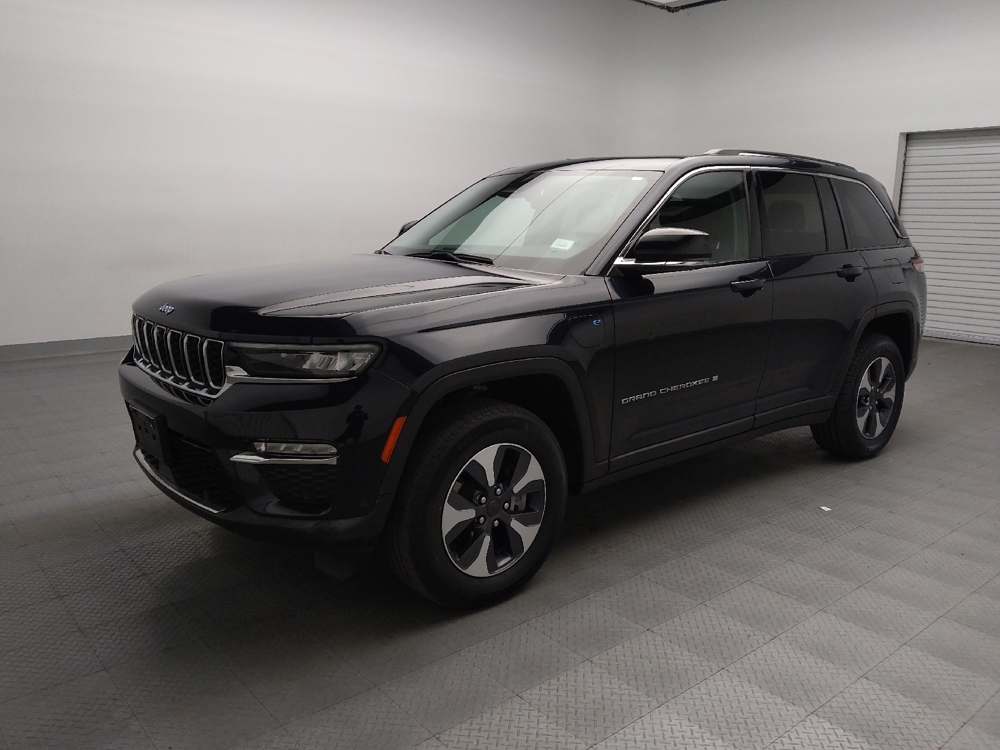 2022 Jeep Grand Cherokee 4xe's photo