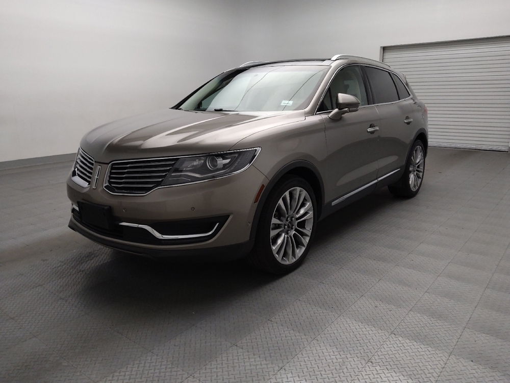2016 Lincoln MKX Reserve's photo