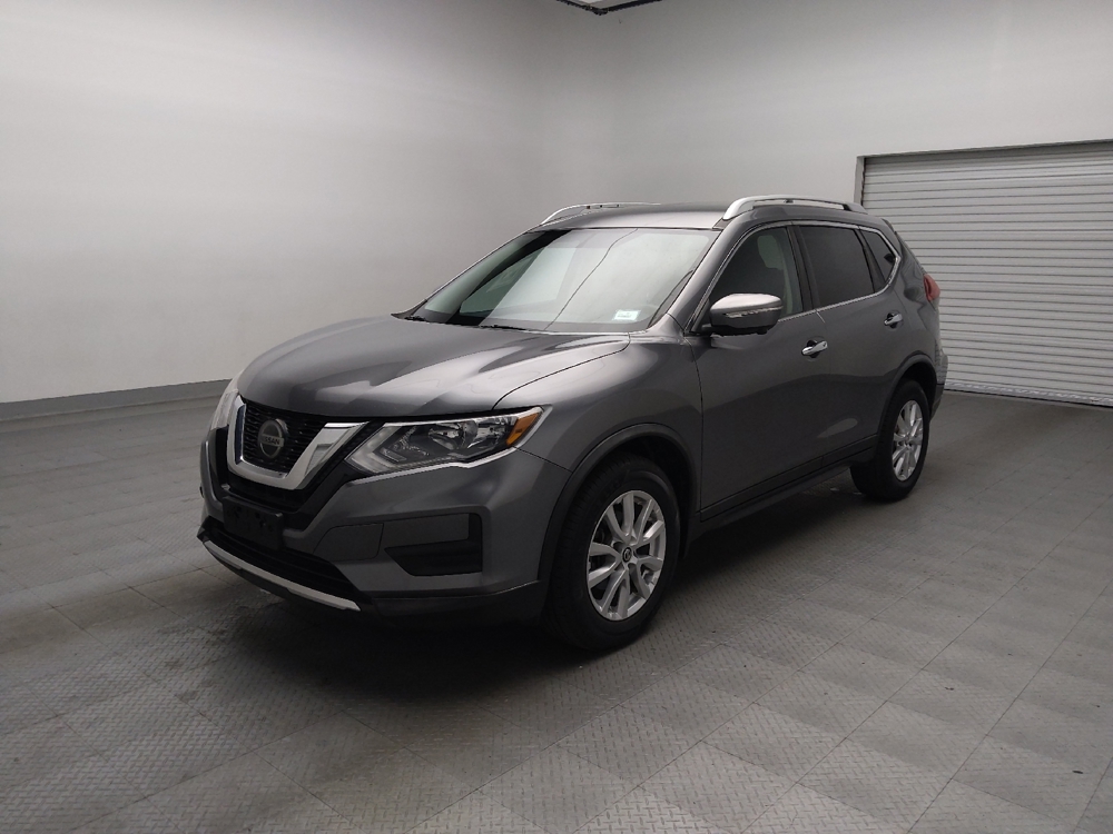 2018 Nissan Rogue SV's photo