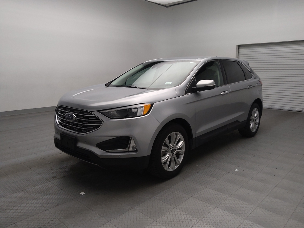 2024 Ford Edge Titanium's photo