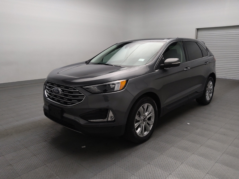 2024 Ford Edge Titanium's photo