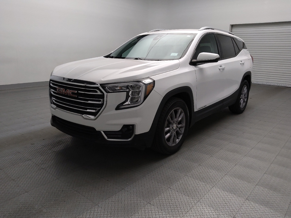 2024 GMC Terrain SLT's photo