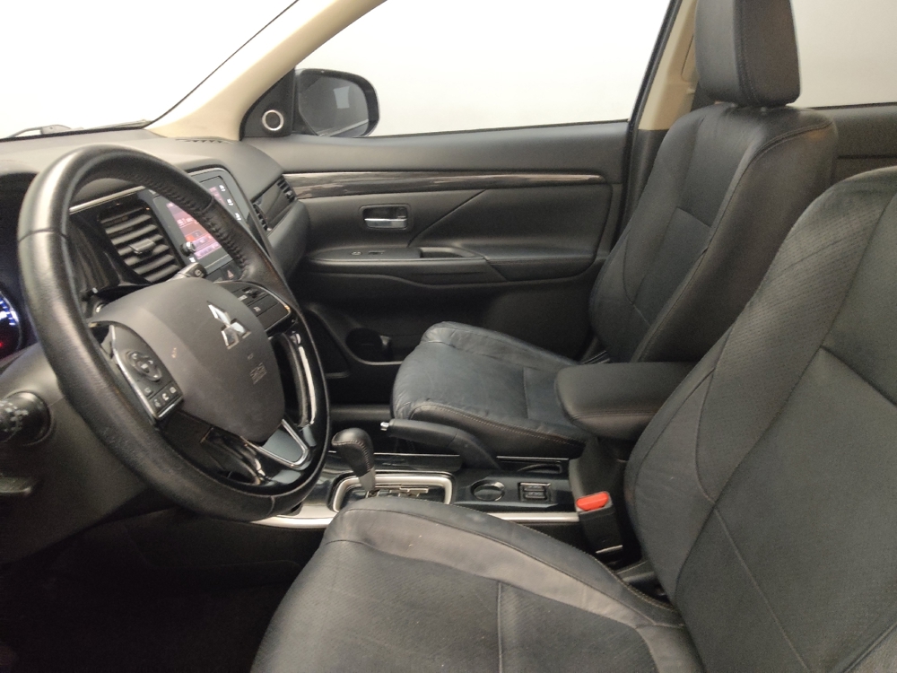 2018 Mitsubishi Outlander SEL - Photo 13