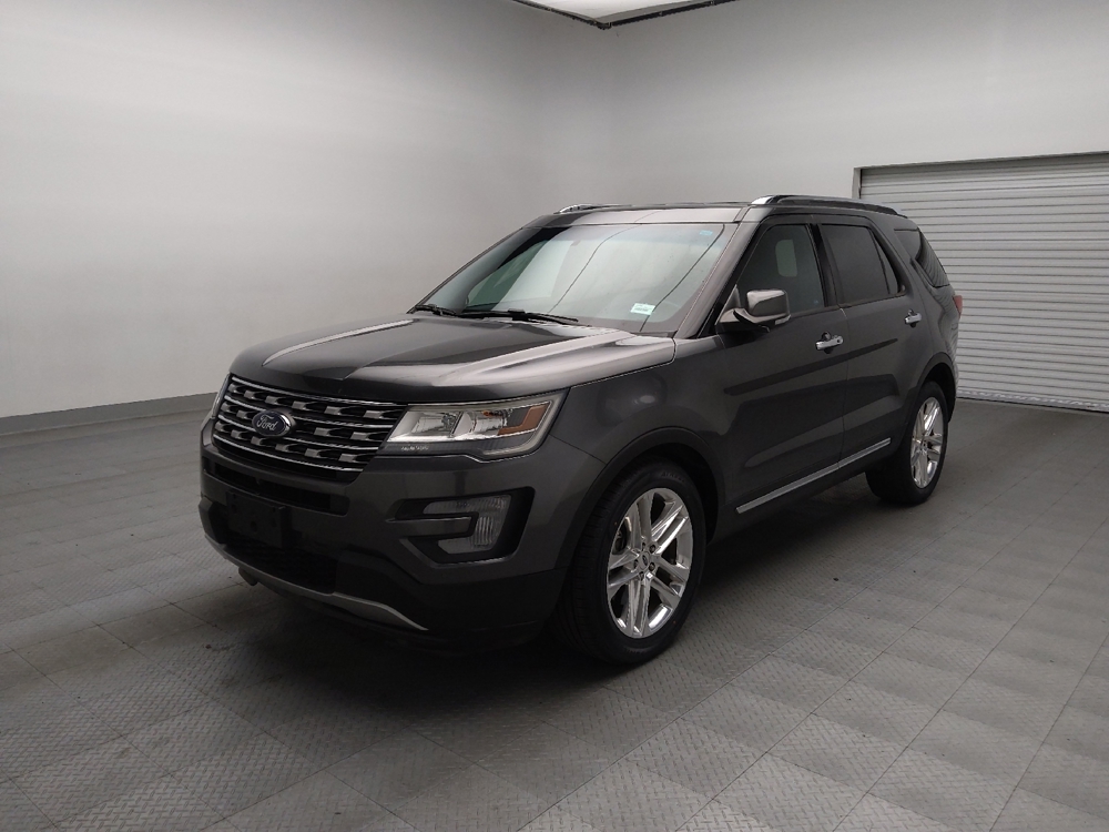 2017 Ford Explorer Limited's photo