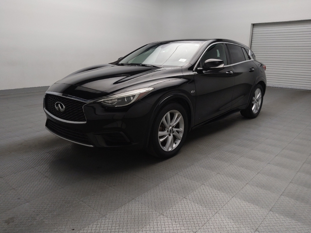 2017 INFINITI QX30 Sport