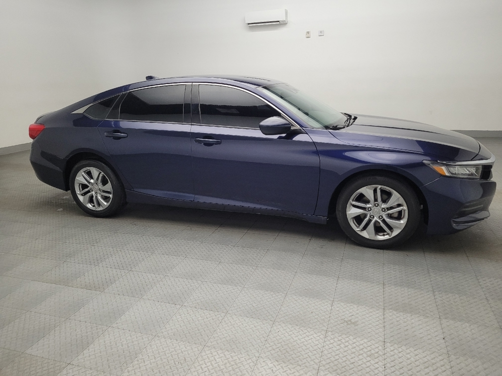 2018 Honda Accord LX - Photo 9