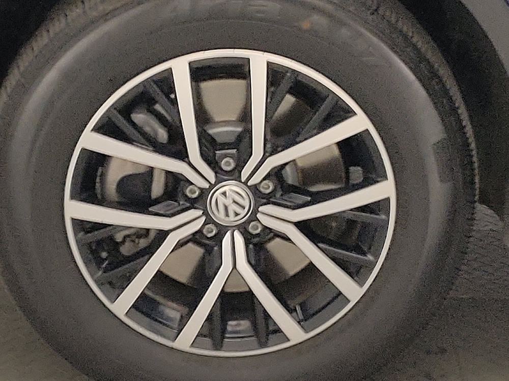 2021 Volkswagen Tiguan SE - Photo 24