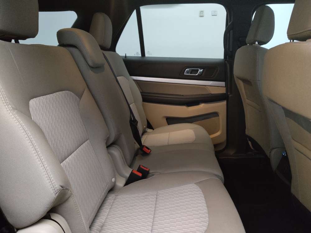 2019 Ford Explorer Base - Photo 15
