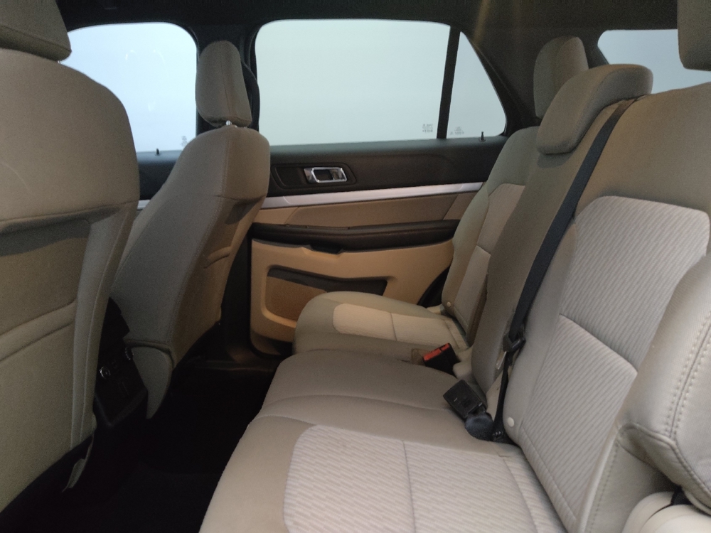 2019 Ford Explorer Base - Photo 14