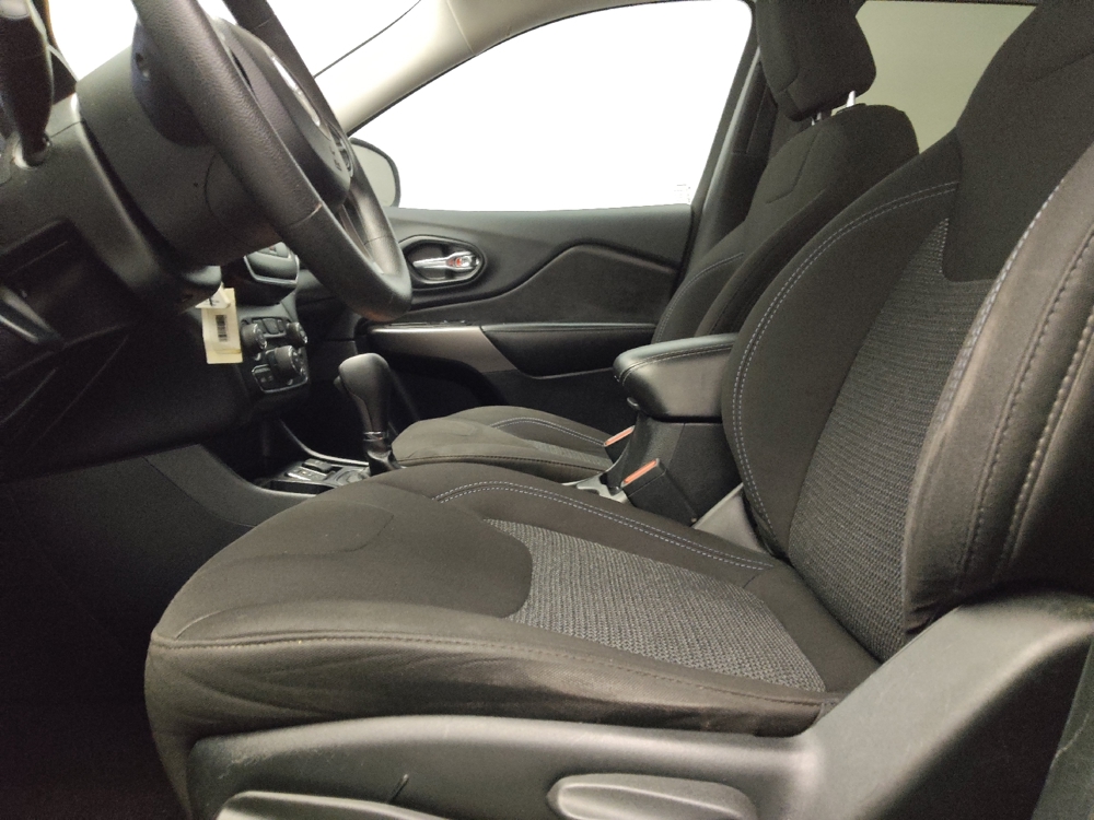 2019 Jeep Cherokee Latitude - Photo 13