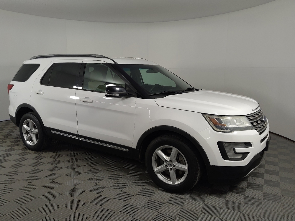 2017 Ford Explorer XLT - Photo 9
