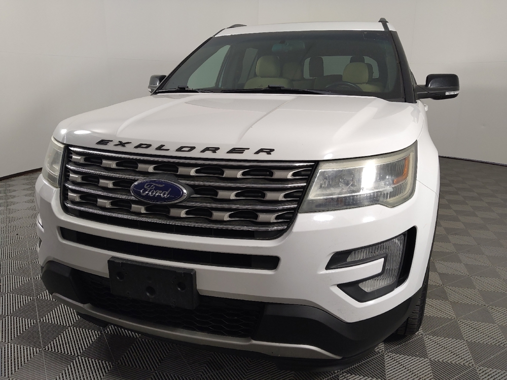 2017 Ford Explorer XLT - Photo 12