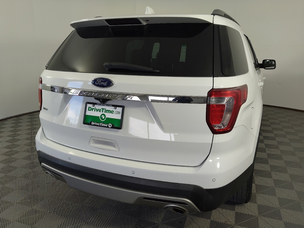 2017 Ford Explorer XLT - Photo 6