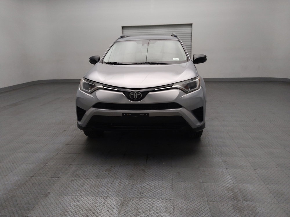 2018 Toyota RAV4 LE - Photo 12