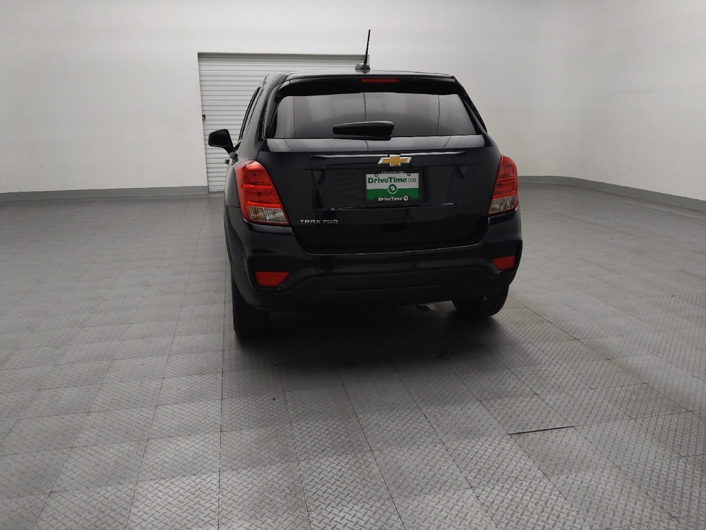 2022 Chevrolet Trax LS - Photo 5