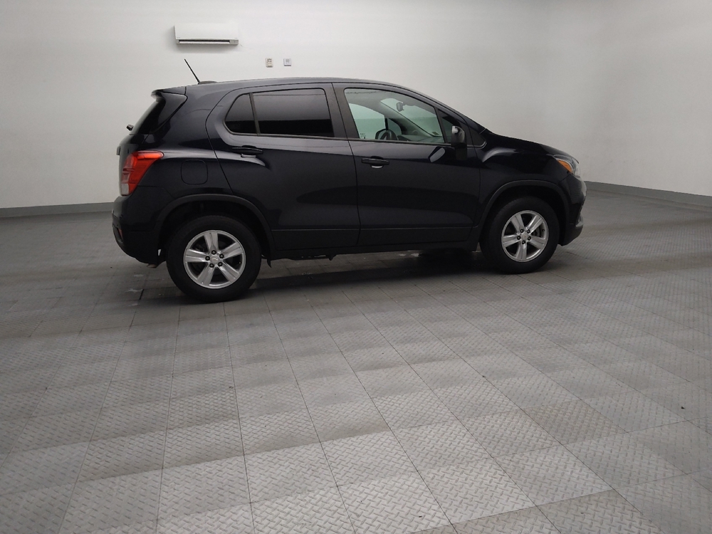 2022 Chevrolet Trax LS - Photo 8