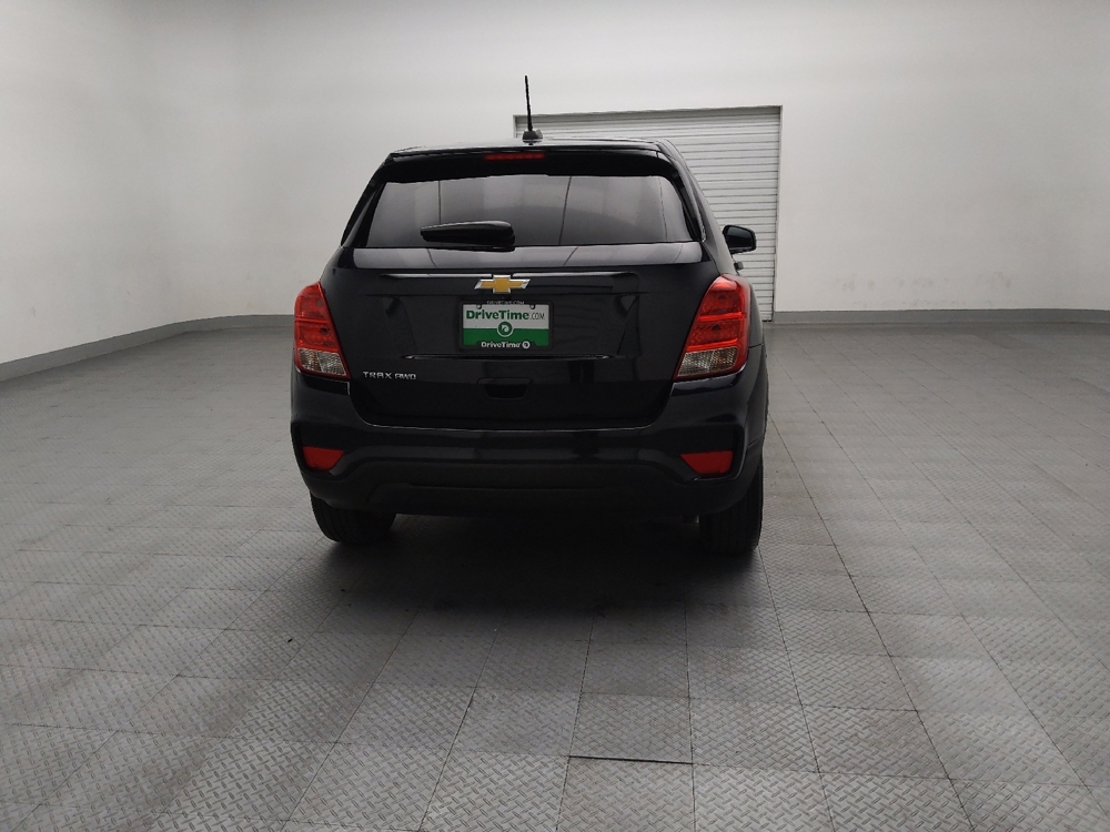 2022 Chevrolet Trax LS - Photo 6