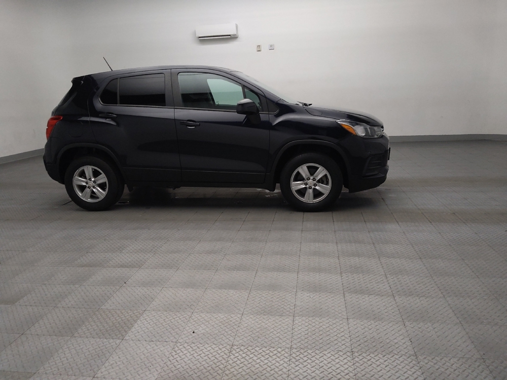 2022 Chevrolet Trax LS - Photo 9
