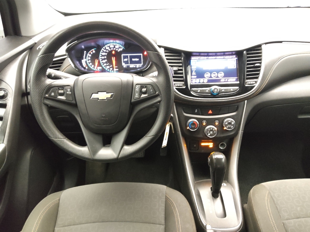 2022 Chevrolet Trax LS - Photo 17