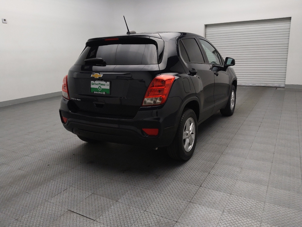 2022 Chevrolet Trax LS - Photo 7
