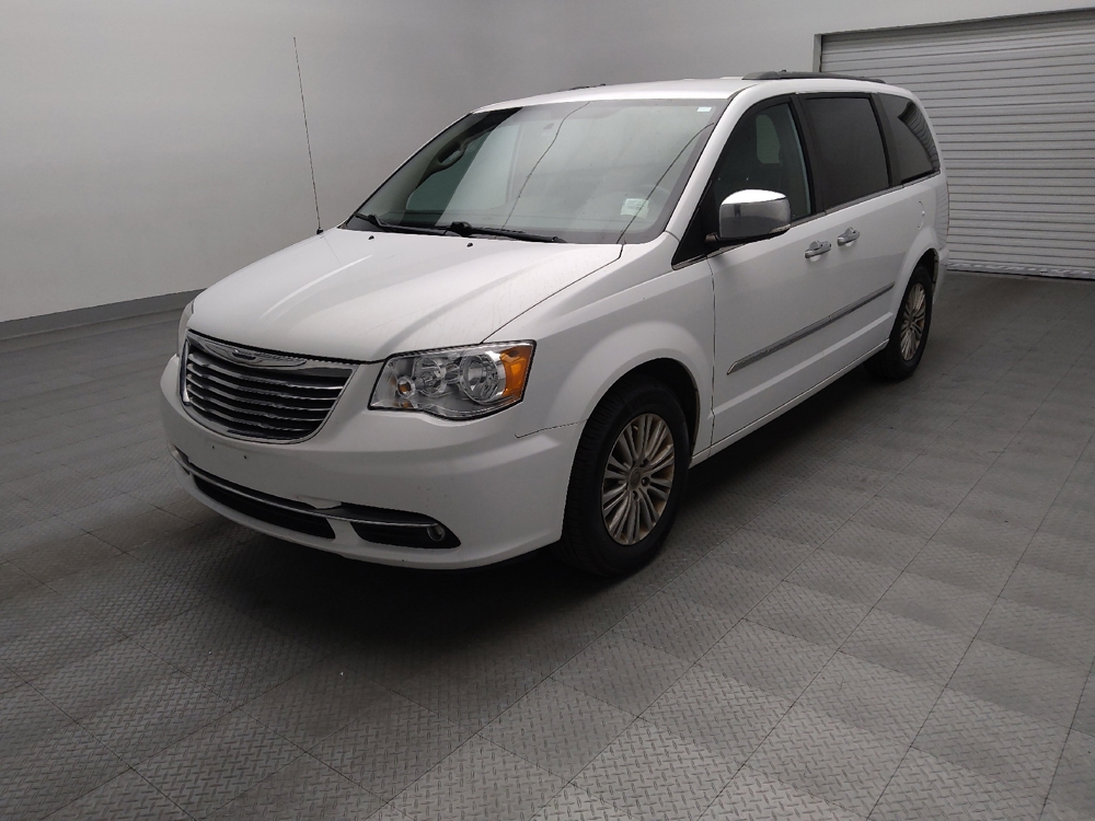 2015 Chrysler Town & Country