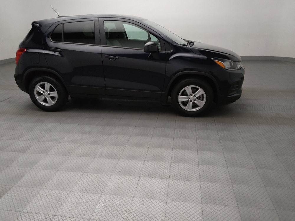 2022 Chevrolet Trax LS - Photo 9