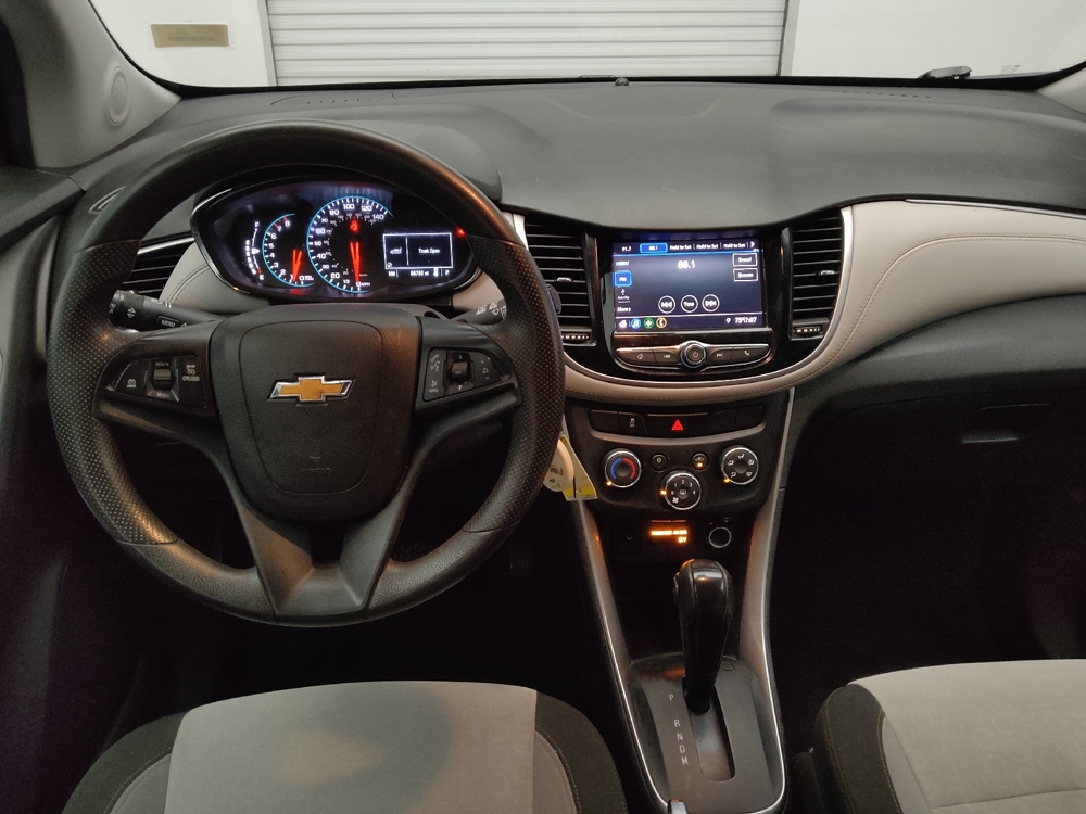 2022 Chevrolet Trax LS - Photo 17