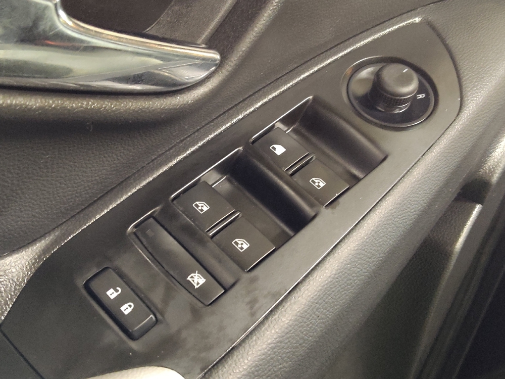 2022 Chevrolet Trax LS - Photo 21