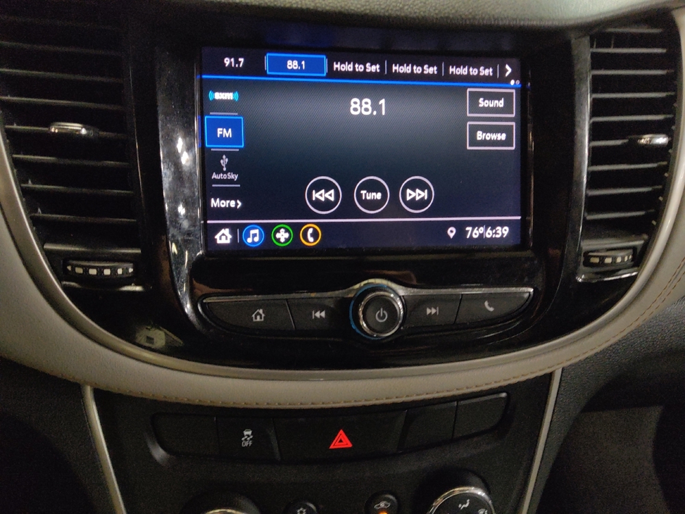 2022 Chevrolet Trax LS - Photo 19