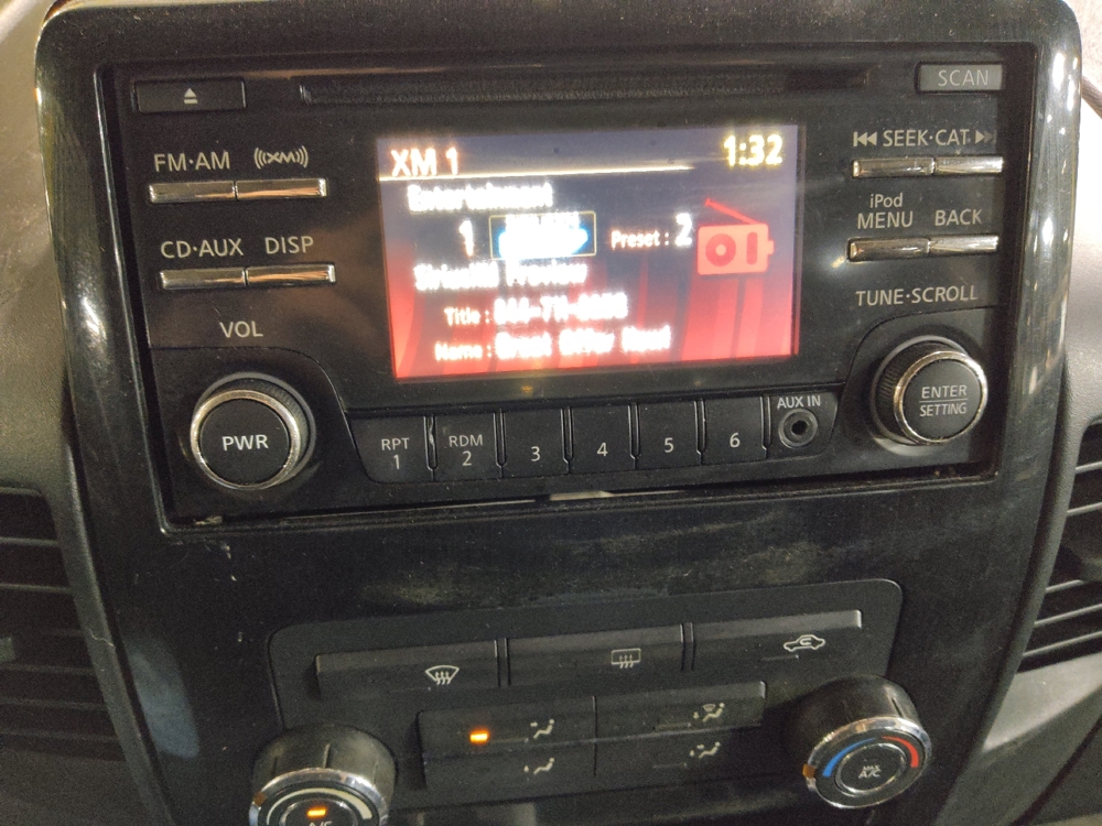 2014 Nissan Titan SV - Photo 19