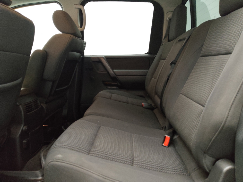2014 Nissan Titan SV - Photo 14