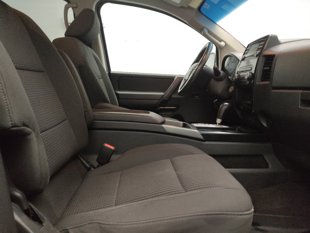 2014 Nissan Titan SV - Photo 16