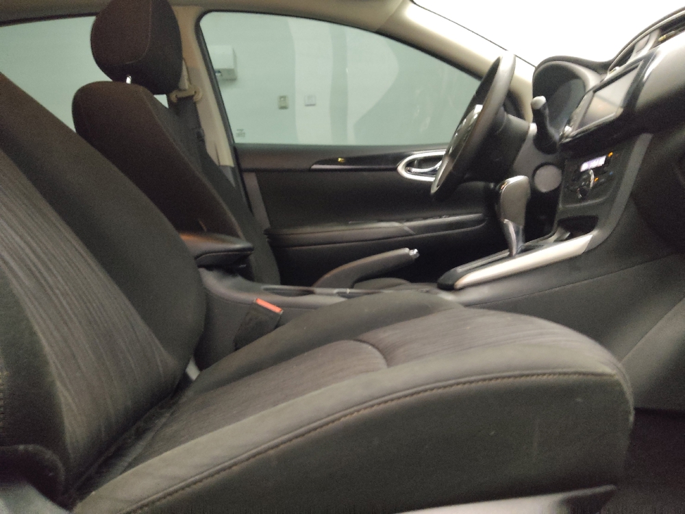 2019 Nissan Sentra SV - Photo 16