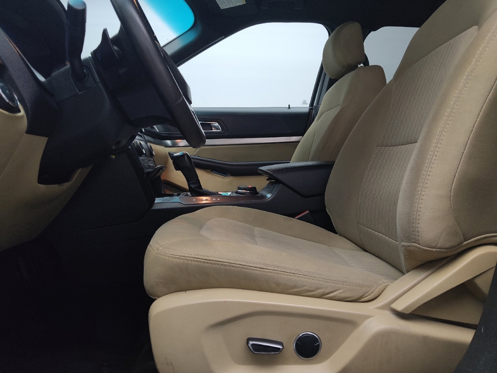 2017 Ford Explorer Base - Photo 13