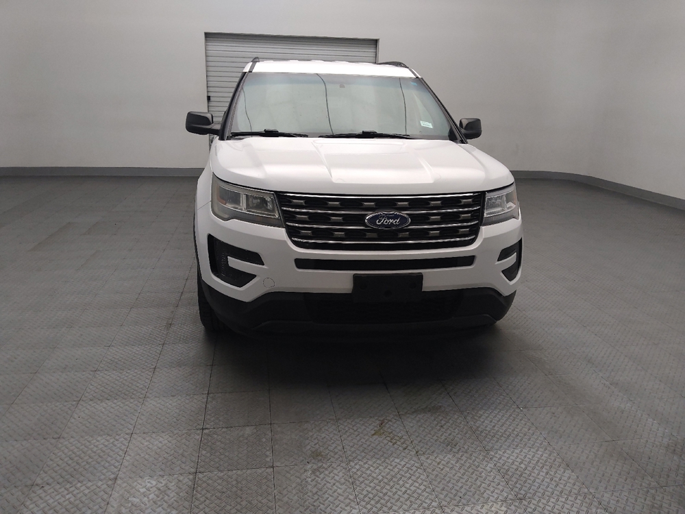 2017 Ford Explorer Base - Photo 11
