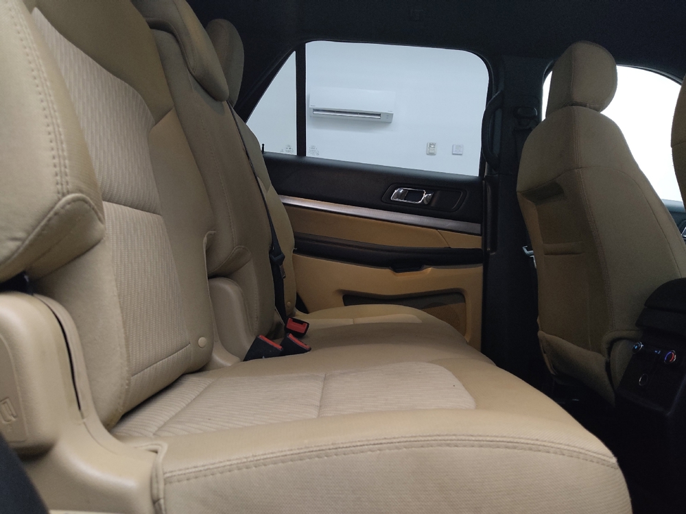 2017 Ford Explorer Base - Photo 16