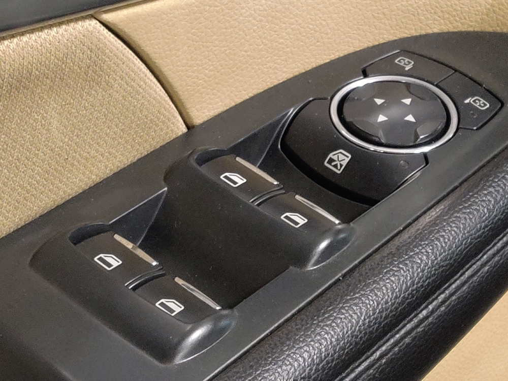 2017 Ford Explorer Base - Photo 21