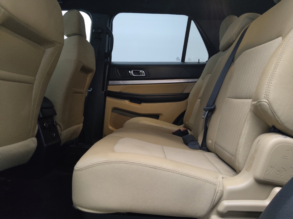 2017 Ford Explorer Base - Photo 14