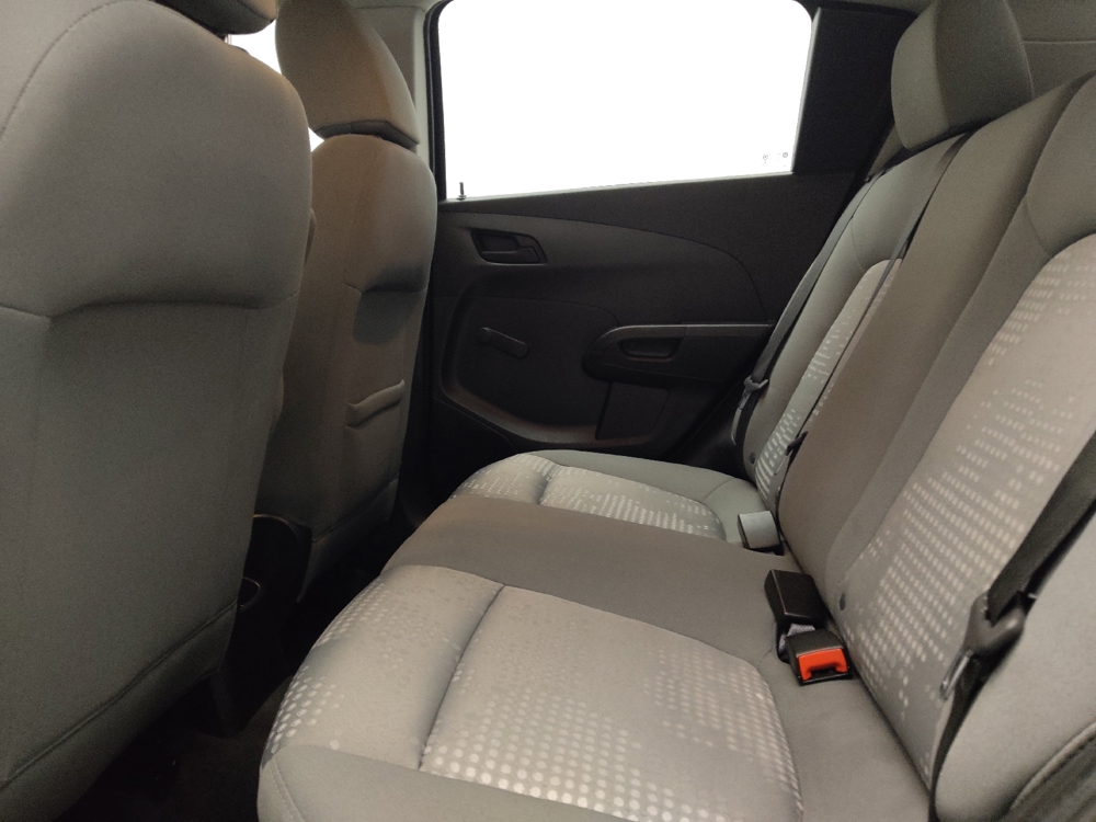 2020 Chevrolet Sonic - Photo 14