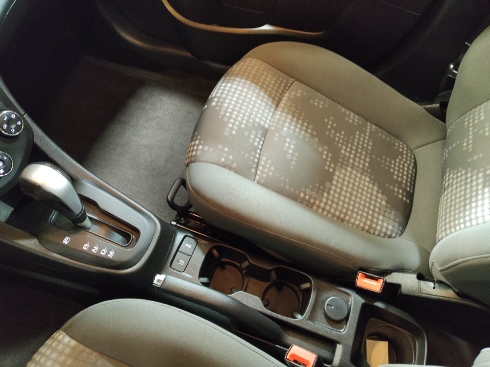 2020 Chevrolet Sonic - Photo 20