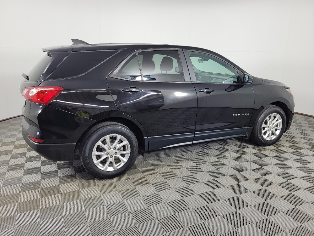 2020 Chevrolet Equinox LS - Photo 8