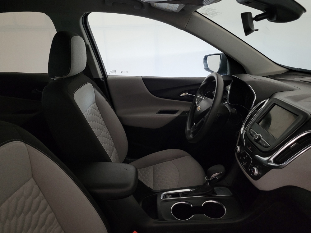 2020 Chevrolet Equinox LS - Photo 16