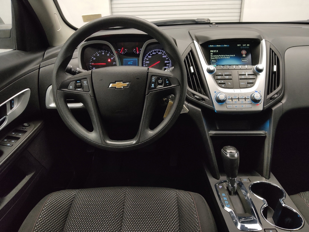 2016 Chevrolet Equinox LS - Photo 17