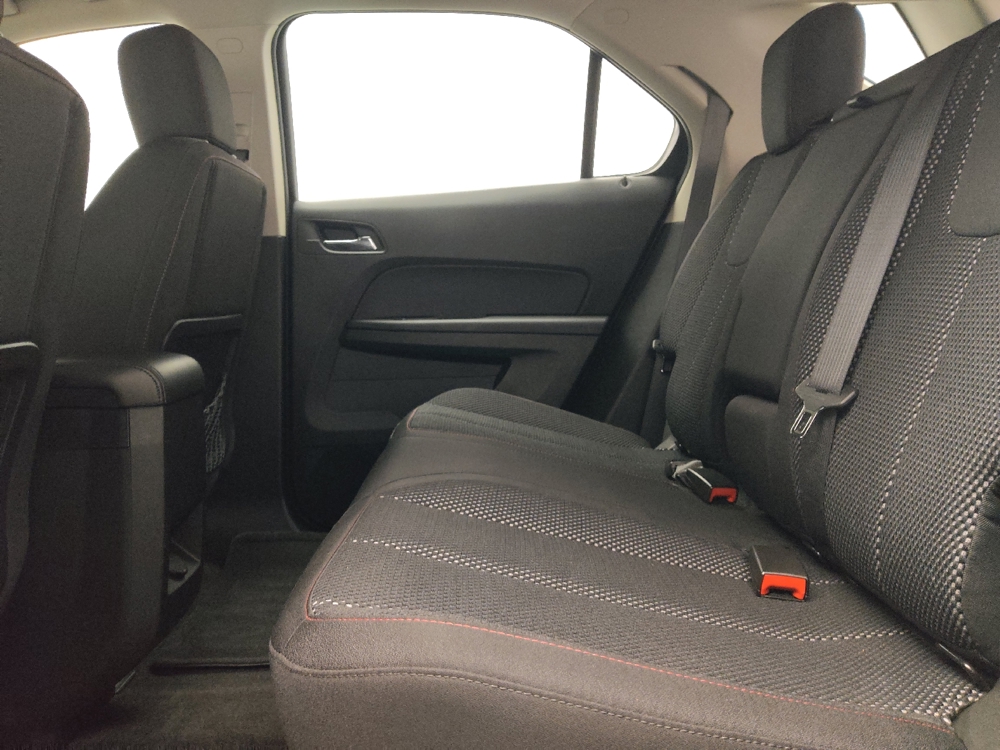 2016 Chevrolet Equinox LS - Photo 14